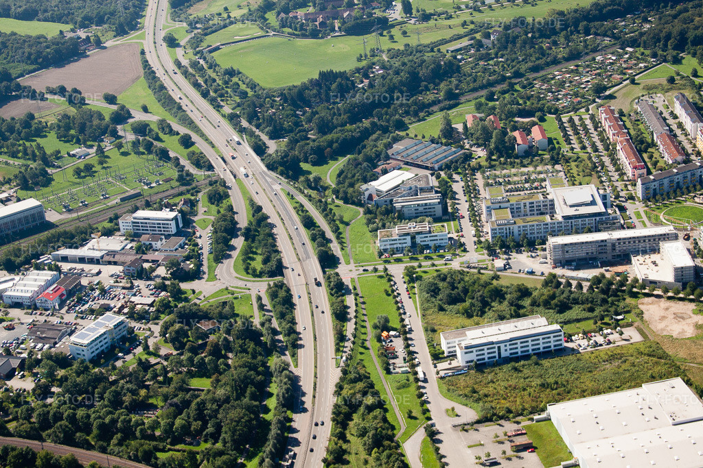Luftbild: Verlauf der Straßenführung L605 im Ortsteil Beiertheim - Bulach im Ortsteil Beiertheim-Bulach in Karlsruhe im Bundesland Baden-Württemberg in Deutschland. Foto: IMG_32080.jpg vom 20.08.2010 durch Werner Riehm/FLY-FOTO.de