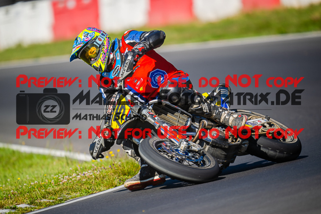 MaZZes_FotoMatrix_220703_7228 | UE40