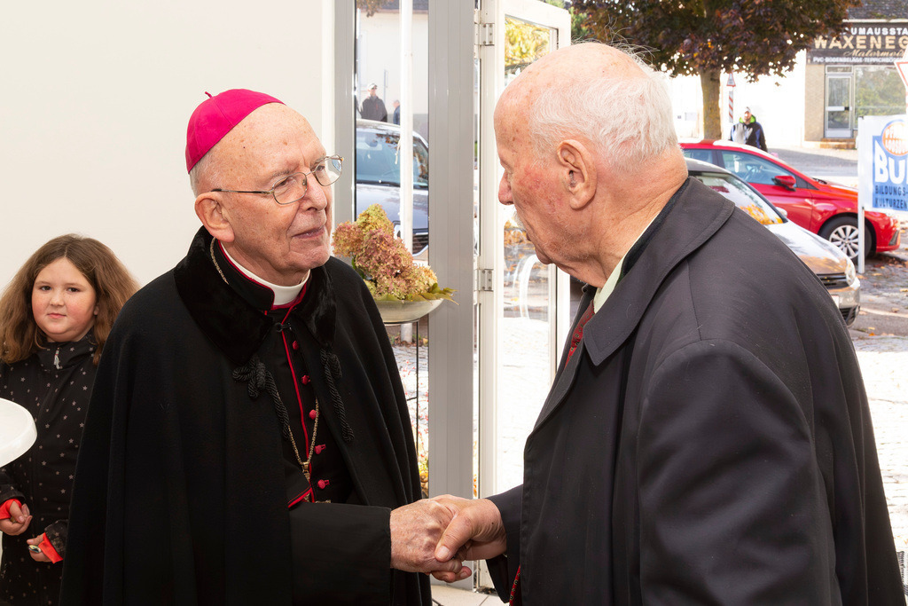 Festmesse-101 | Fotodoku der Festmesse anläßlich der Seligsprechung von Maria Theresia LEDOCHOWSKA 1975, zelebriert von Altbischof DDr. Klaus Küng und Pfarrer Mag. Zenon PAJAK in der Pfarrkirche Loosdorf. 