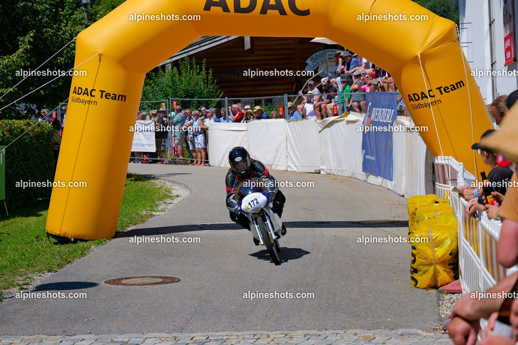 P1036816-2 | Erleben Sie atemberaubende, hochqualitative Fotos Ihrer Fahrt entlang der malerischen Alpenstraßen. Besuchen Sie alpineshots.com, um professionelle Aufnahmen Ihrer unvergesslichen Reise zu finden und zu kaufen - Realisiert mit Pictrs.com