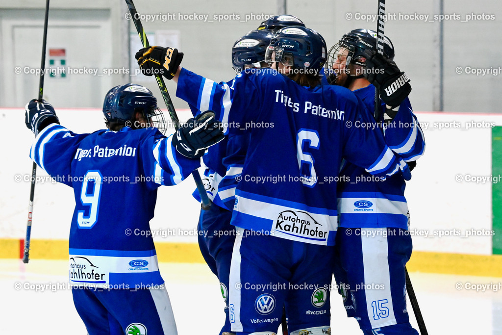  EC Tigers Paternion vs. EC Virgen 8.1.2022 | Jubel EC Tigers Paternion Mannschaft, #9 Gratzer Julian, #6 Ortner Hansjörg