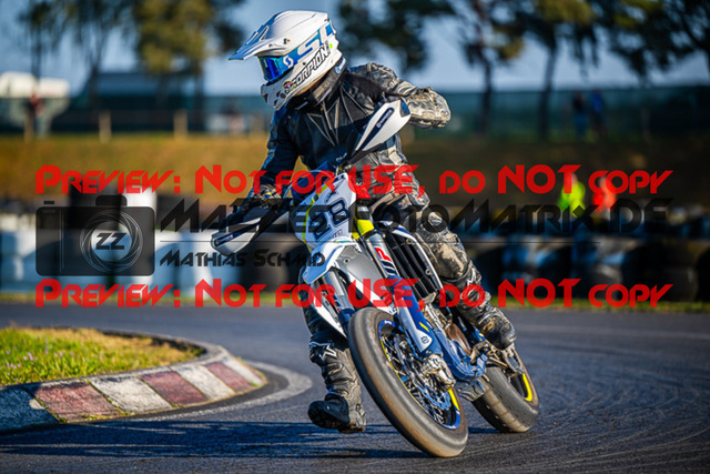 MaZZes_FotoMatrix_230916_3894 | UE40