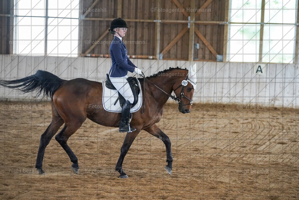 20230521-FAH06106 | Frühjahrsturnier, Landsberg am Lech, 2023, Reitclub Landsberg, Turnierbilder, Fotos Turnier Landsberg, Fotoagentur Herrmann, Turnierfotografen Bayern, Reitsport Fotograf, Pferde Fotograf