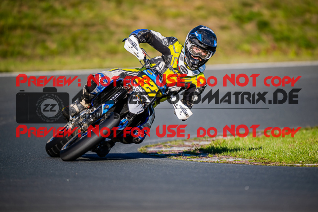 MaZZes_FotoMatrix_220904_6079 | S2