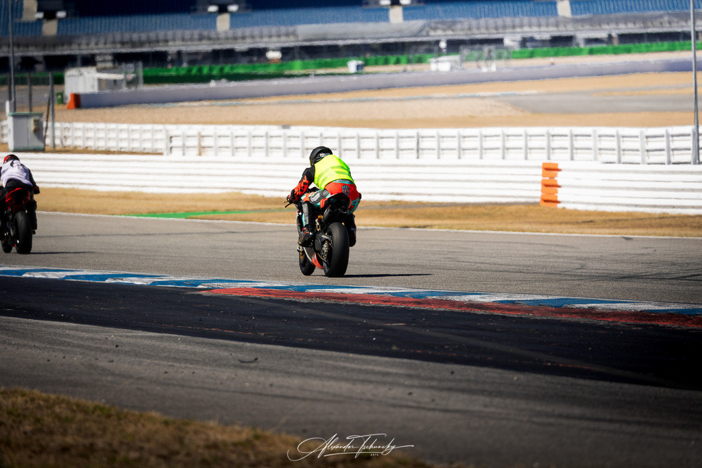 Ducati Trackday Hockenheimring 2026 | Entdecken Sie die faszinierende Welt von Alexander Tschuncky Arts: Kreative Fotografie, atemberaubende Automobilkunst und hochwertiger Bilderdruck. Lassen Sie sich inspirieren! - Realisiert mit Pictrs.com