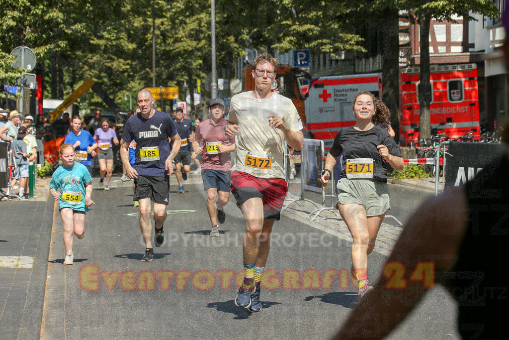 250621_1050_EX1_2807 | Sportfotografie im Rhein-Sieg Kreis, Köln, Bonn, NRW, Rheinland Pfalz, Hessen, etc. Unser Tätigkeitsfeld umfasst den Laufsport vom Volkslauf über den Marathon, Duathlon, Triathon bis zum Ultralauf wie Kölnpfad Ultra oder Schindertrail.
