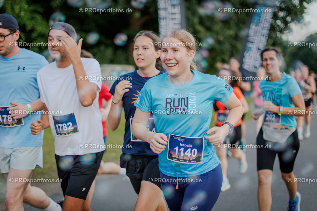 Sparda-Bank Nachtlauf Bonn; Bonn, 18.06.2025 | Impressionen vom Sparda-Bank Nachtlauf Bonn am 18.06.2025 in Bonn (Nordrhein-Westfalen). 