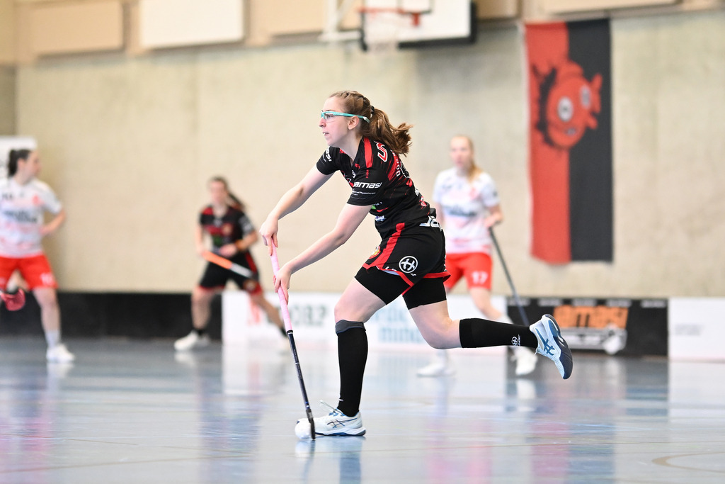 Floorball I Frauen I Saison 2023-2024 I 1. Frauen Floorball-Bundesliga I Playoffs 3. Spieltag I ETV Lady Piranhhas Hamburg - Dümptener Füchse | Der Sportfotograf. - Realisiert mit Pictrs.com