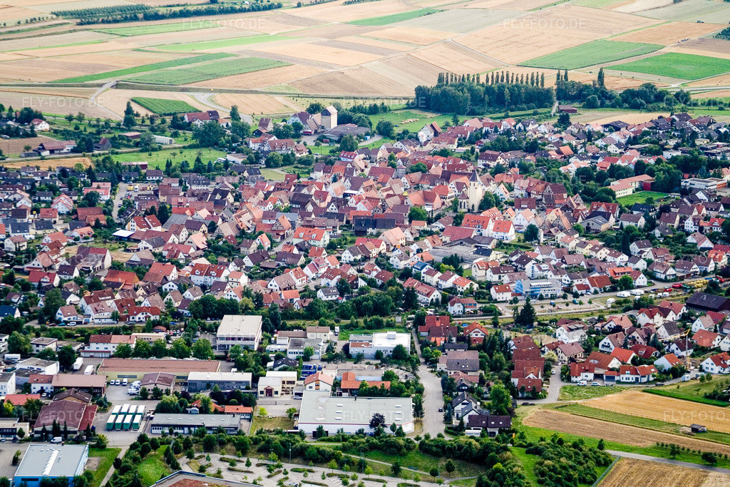 Luftbild: Ortsansicht von Norden im Ortsteil Gültstein in Herrenberg im Bundesland Baden-Württemberg in Deutschland. Foto: IMG_12255.jpg vom 02.08.2008 durch Werner Riehm/FLY-FOTO.de