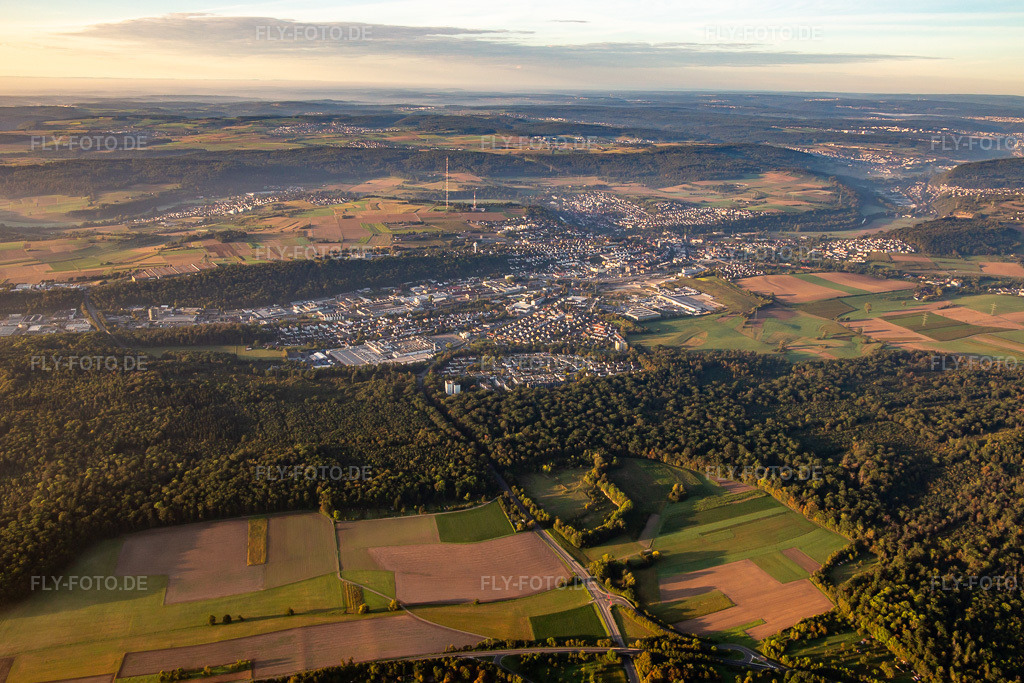Luftbild: Ortsansicht von Norden in Mühlacker im Bundesland Baden-Württemberg in Deutschland. Foto: IMG_138445.jpg vom 16.09.2023 durch Werner Riehm/FLY-FOTO.de