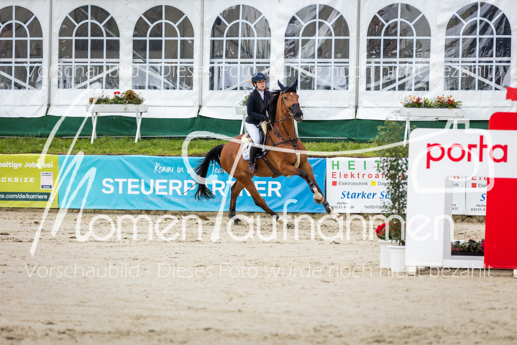 BHO-2PhSpr-M-094 | MomenTaufnahmen Pferdesportfotos