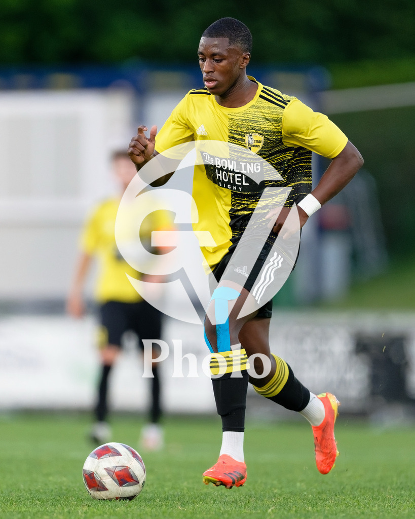 BCV Cup 1/2 Finales - FC Stade Nyonnais II v FC Gland | during the BCV Cup 1/2 Finales game between FC Stade Nyonnais II and FC Gland at Centre Sportif de Colovray in Nyon, Switzerland