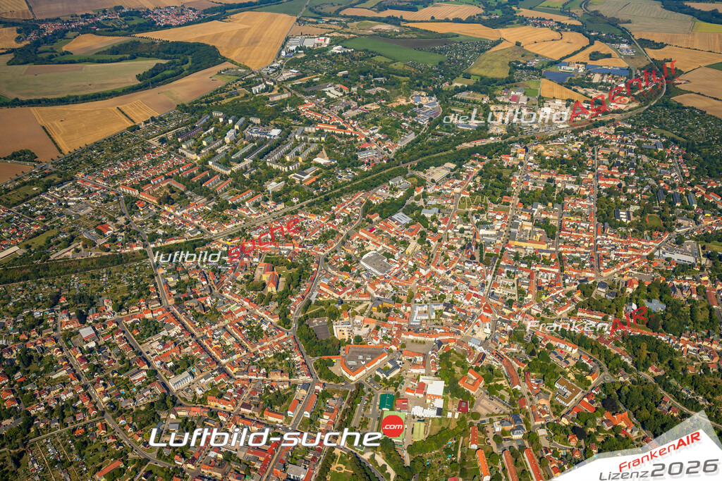 Luftaufnahme der Stadt Apolda - Die Luftaufnahme wurde 2025 vom UL-Flugzeug heraus erstellt ( keine Drohne ) - Hochauflösende Luftaufnahme - für professionelle Ausdrucke geeignet. Die Geschenkidee !Hier alle&nbsp;Infos zur Lizenzierung der LuftaufnahmeWir fliegen auch dieses Jahr wieder in Ihre Region um Luftbilder zu erstellen.- Luftbild anfragen