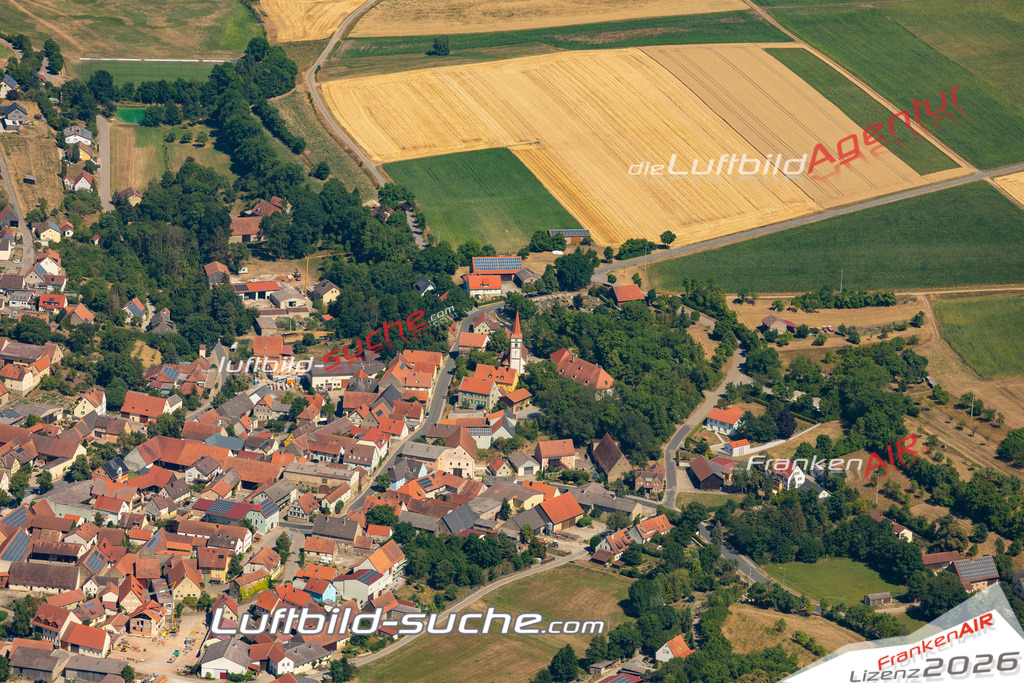 Aktuelles Luftbild von  Ippesheim - Die Luftaufnahme wurde 2022 mittels UL-Flugzeug erstellt ( keine Drohne ) - hochauflösende Kamera-Systeme von  Canon -Beste Qualität - Für grossformatige Ausdrucke geeignet. Die Geschenkidee !