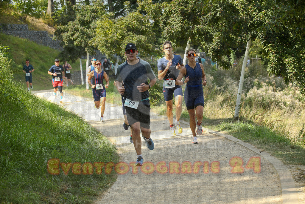 250824_1451_EX1_7799 | Sportfotografie im Rhein-Sieg Kreis, Köln, Bonn, NRW, Rheinland Pfalz, Hessen, etc. Unser Tätigkeitsfeld umfasst den Laufsport vom Volkslauf über den Marathon, Duathlon, Triathon bis zum Ultralauf wie Kölnpfad Ultra oder Schindertrail.