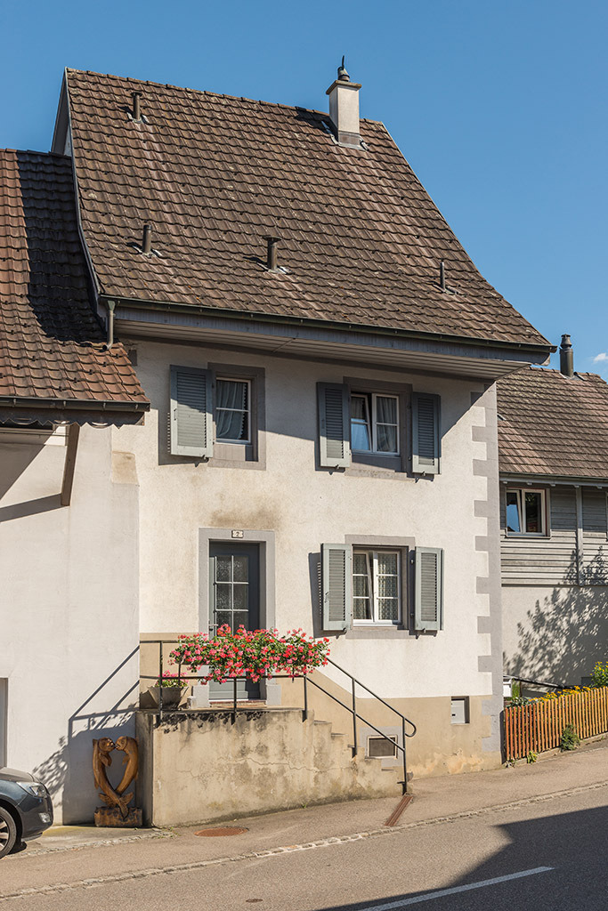 Haus im Zentrum | in Lupsingen, Baselland, Schweiz - Realisiert mit Pictrs.com