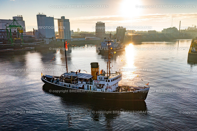 DJI_0157 | 30.09.2022 Drohnenaufnahmen Dt. Schifffahrtstag 2022 Bremen Wendebecken / Weser