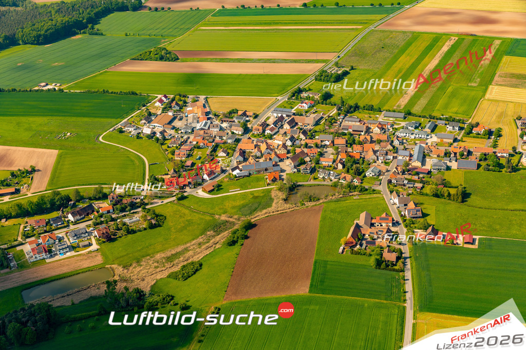 Das Luftbild zeigt : Keidenzell Langenzenn - Die Luftaufnahme wurde 2024 vom UL-Flugzeug aus erstellt ( keine Drohne ) - Hochauflösende Luftaufnahme - Für grossformatige Ausdrucke geeignet. Die Geschenkidee !Mit Lizenz und Bildrechte bestellbar