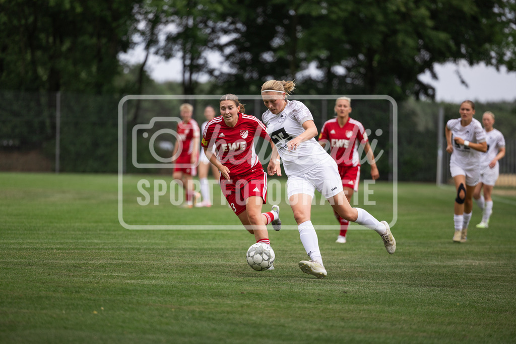 Fußball I Frauen I Testspiel I SpVg Aurich - DJK Arminia Ibbenbüren I 15291 | realhellocedii - Realisiert mit Pictrs.com
