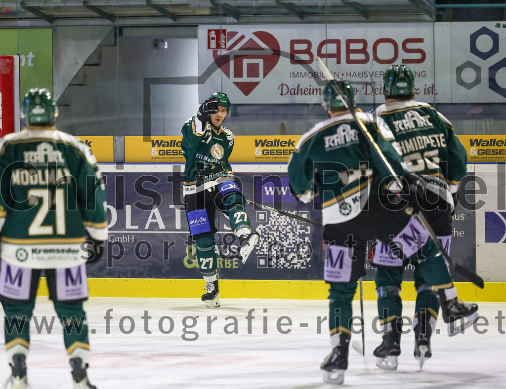 2026-01-06_029_TSV_Erding_gegen_EV_Lindau_Islanders | Erding, Deutschland, 06.01.2026:Eishockey, Oberliga Süd 2025 / 2026, 35. Spieltag, TSV Erding gegen EV Lindau Islanders, Endergebnis: 2:5Mark Waldhausen (Erding Gladiators, #27)Foto: Christian Riedel / fotografie-riedel.net