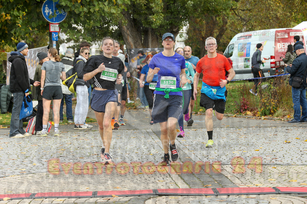 241020_1111_EX1_1335 | Sportfotografie im Rhein-Sieg Kreis, Köln, Bonn, NRW, Rheinland Pfalz, Hessen, etc. Unser Tätigkeitsfeld umfasst den Laufsport vom Volkslauf über den Marathon, Duathlon, Triathon bis zum Ultralauf wie Kölnpfad Ultra oder Schindertrail.