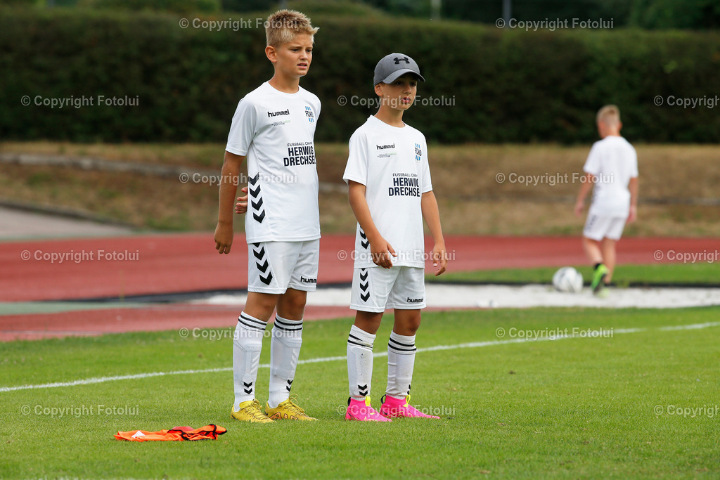 FUSBALLCAMPHERWIGDRECHSEL_30 | bilder, linz, photo, foto, fussball, sport, fotolui, bundesliga