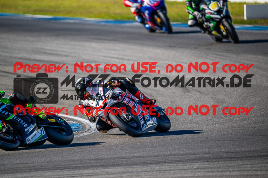 MaZZes_Fotomatrix_20230924_6007705_8300 | PRO SUPERSTOCK