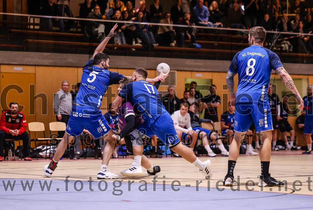 2024-11-09_088_SpVgg_Altenerding_II_gegen_HC_Deggendorf | Erding, Deutschland, 09.11.2024:Handball, Bezirksliga Männer Ost 2024 / 2025, 4. Spieltag, SpVgg Altenerding II gegen HC Deggendorf, Endergebnis: 25:24Foto: Christian Riedel / fotografie-riedel.net