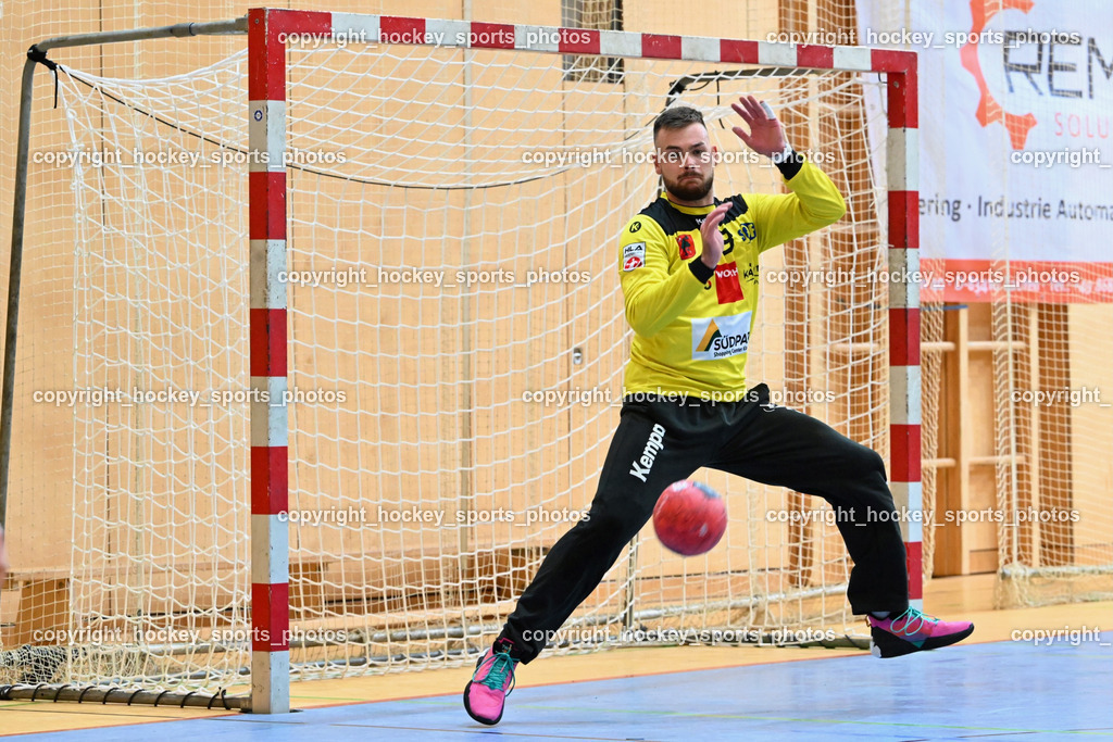 SC Ferlach vs. HSG Holding Graz 23.9.2023 | #33 STRIEBNIG Florian SC Ferlach, SC Ferlach vs. HSG Holding Graz 23.9.2023, SC Ferlach vs. HSG Holding Graz am 23.09.2023 in Bleiburg (Ballspielhalle Ferlach), Austria, (Photo by Bernd Stefan)