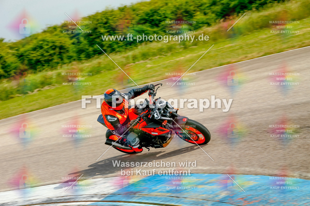 _MOT1113 | Hier findet Ihr Bilder von Touristenfahrten auf der Nürburgring Nordschleife oder von anderen Veranstaltungen die ich besucht habe. Viel Spass beim Durch Schauen 