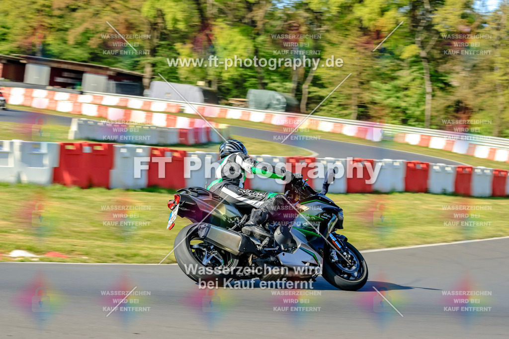 _OTO1408 | Hier findet Ihr Bilder von Touristenfahrten auf der Nürburgring Nordschleife oder von anderen Veranstaltungen die ich besucht habe. Viel Spass beim Durch Schauen 