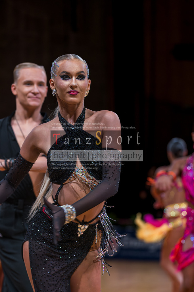 20250820_WDSF Open Lat Youth_2986 | Tanzsportbilder, Standardtanz, Lateintanz, WDSF, DTV, LTVB, dancecomp, goc, hessen tanzt, blaues band der spree, walzer, tango, wiener walzer, slowfox, quickstepp, samba, rumba, cha-cha-cha, paso doble. jive, hd-kroft photography, turniertanzsport