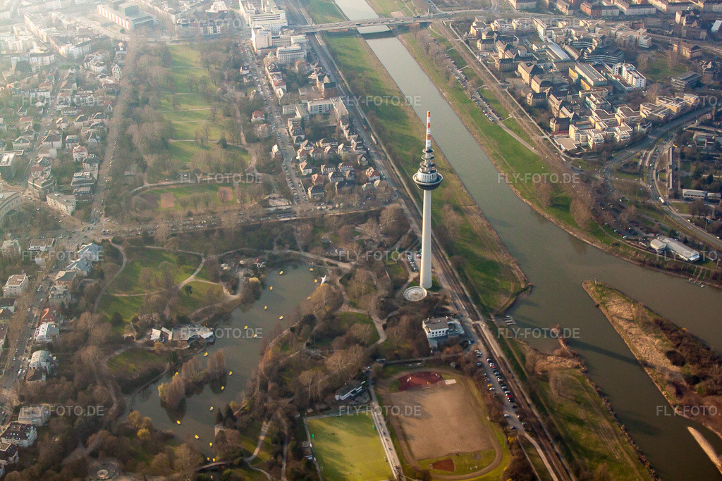 Luftbild: Luisenpark, Fernmeldeturm im Ortsteil Oststadt in Mannheim im Bundesland Baden-Württemberg in Deutschland. Foto: IMG_25215.jpg vom 23.03.2010 durch Werner Riehm/FLY-FOTO.de