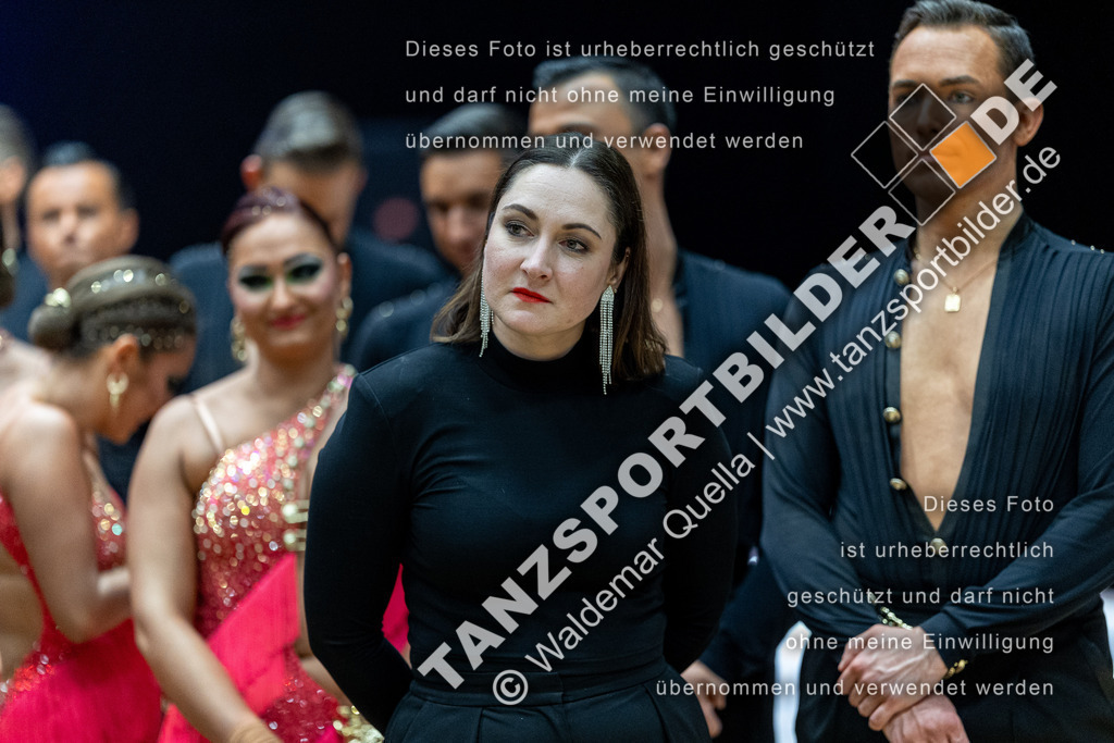 20240113-14206 | Hier finden Sie Tanz Bilder vom Latein und Standard Formationen tanzen. Sportbilder vom Tanzsport. Schöne Fotos und von Weltmeisterschaft, Europameisterschaft, Bundesliga, Regionalliga, Oberliga und Landesliga sowie von GOC Stuttgart, DanceComp, WM Bremen