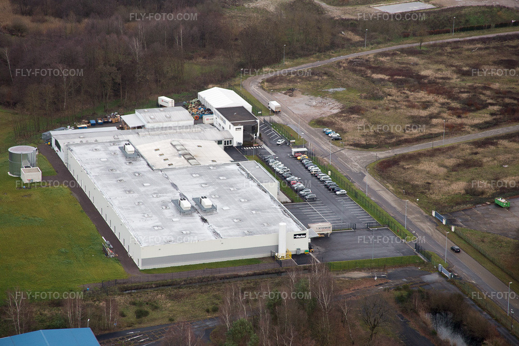 Aerial view: Parker Hannifin Manufacturing in the district Altenstadt in Wissembourg in the state Bas-Rhin, France.Photo: IMG_085855.jpg taken on 01/08/2016 by Werner Riehm/FLY-FOTO.comResolution of the original: 5472 x 3648 px