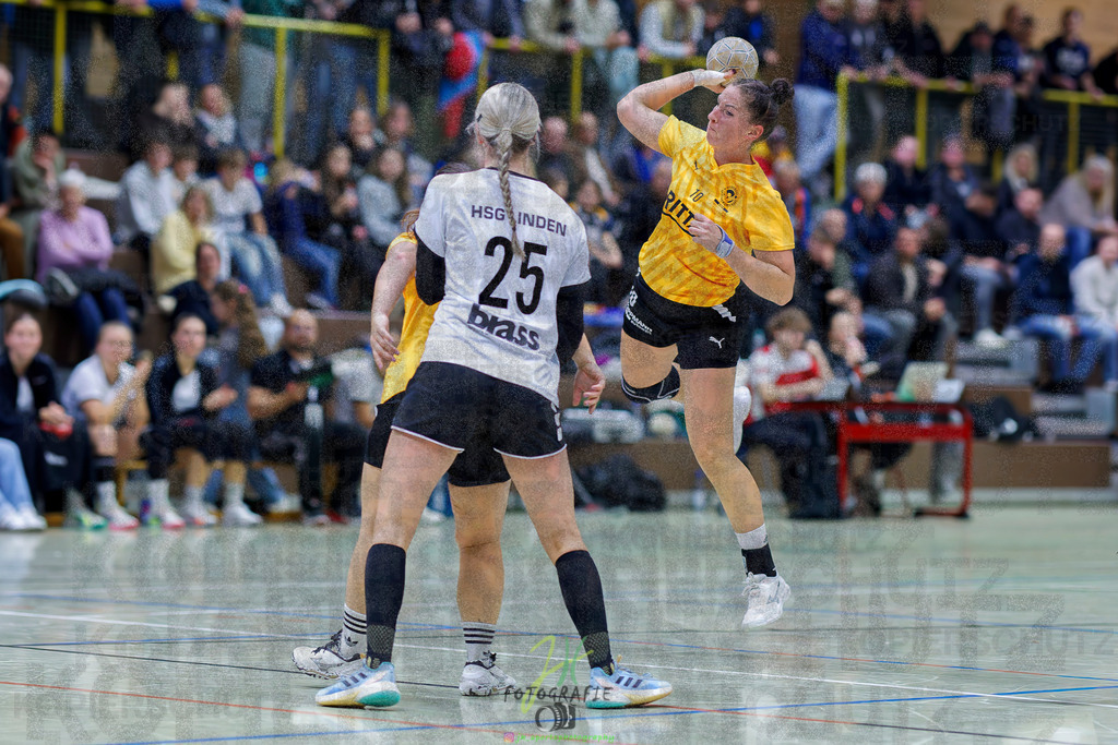 Frauen Oberliga Mitte (HHV); HSG Eibelshausen/Ewersbach - HSG Linden | Frauen Oberliga Mitte (HHV); HSG Eibelshausen/Ewersbach - HSG Linden am 15.11.2025 in Eibelshausen (Holderberghalle)Photo © 2025 - Jörg Heinrich - Realisiert mit Pictrs.com