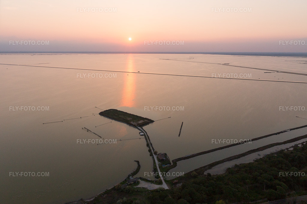 Aerial view: View of the town in La Cascina in the state Emilia Romagna, Italy. – Photo: IMG_098577.jpg taken on 04/05/2017 by Werner Riehm/FLY-FOTO.com – Resolution of the original: 5472 x 3648 px