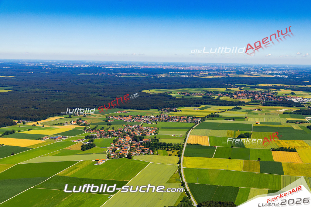 Aktuelles Luftbild von Arget Sauerlach - Die Luftaufnahme wurde 2022 mittels UL-Flugzeug erstellt ( keine Drohne ) - hochauflösende Kamera-Systeme von  Canon -Beste Qualität - Für grossformatige Ausdrucke geeignet. Die Geschenkidee !