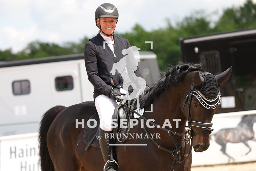 0P6A6757 | Willkommen bei Brunnmayr - Design & Fotografie – Ihrem Spezialisten für Reitturniere und Pferdeveranstaltungen in Oberösterreich, Salzburg und Bayern! Seit über 17 Jahren sind wir leidenschaftlich dabei.