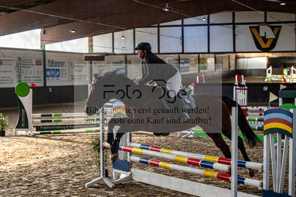 20240309-DOS_5540 | Entdecke hochwertige Reitturnierfotos von Foto Oger. Professionell, emotional und authentisch – jetzt Lieblingsmomente im Shop bestellen.Deutschlandweite Turnierfotografie. - Realisiert mit Pictrs.com