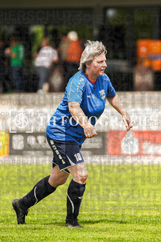 GER, FC Hauingen - SV Waldhaus, Frauen-Fussball, Rothaus Bezirkpokal, Finale, Saison 2024/2025, 29.05.2025 | GER, FC Hauingen - SV Waldhaus, Frauen-Fussball, Rothaus Bezirkpokal, Finale, Saison 2024/2025, 29.05.2025Foto: TH Fotografie/Alessio Bosco