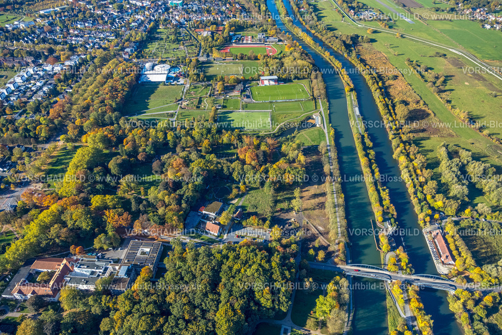 Hamm251001248 | Luftbild, TusÃª Altes Fährhaus Restaurant am Datteln-Hamm-Kanal und Fluss Lippe, Kanalfährebrücke, unten MVZ Prof. Dr. Uhlenbrock und Partner - Standort Hamm Kurpark, herbstliche Bäume, Blick zum Sportzentrum Ost und Maximare - Erlebnistherme, Uentrop, Hamm, Ruhrgebiet, Nordrhein-Westfalen, Deutschland