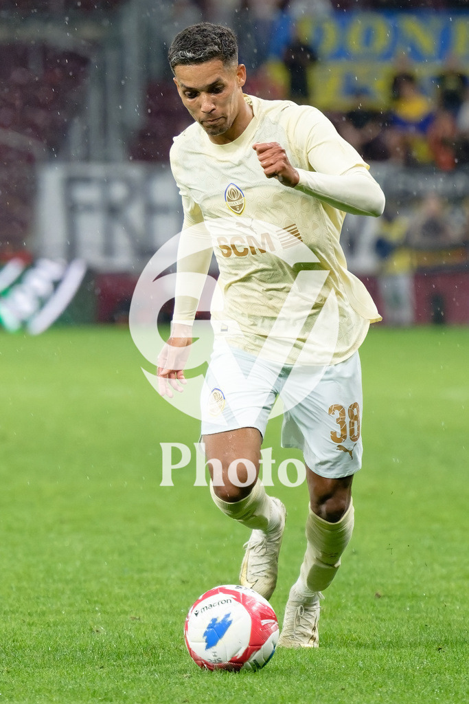 UEFA Conference League Play-offs 2nd leg - Servette FC v FC Shakhtar Donetsk | Pedrinho (38 FC Shakhtar Donetsk) in action (close up)  during the UEFA Conference League Play-offs 2nd leg match between Servette FC and FC Shakhtar Donetsk at Stade de Geneve in Geneva, Switzerland