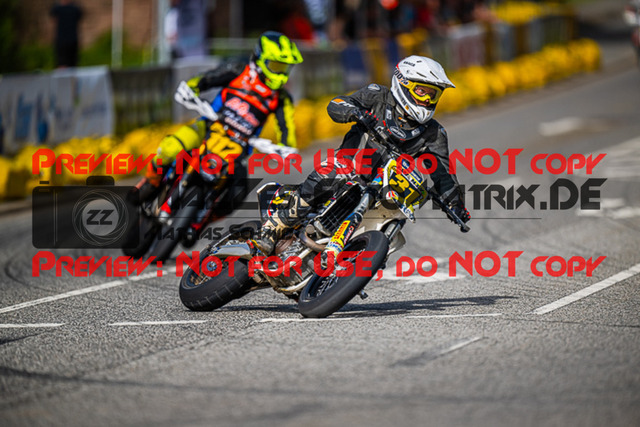 MaZZes_FotoMatrix_220618_1711 | S2