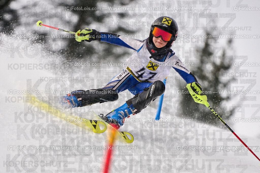 ALP3398_KinderCup-SL_STMK_Strallegg_Poellabauer Stefan | Raiffeisen KINDERCUP Alpin, SLALOM auf der JogllandStreif in Strallegg am So 23. Februar 2025. Veranstaller: Steirischer Skiverband (5000). Skiunion Strallegg (5197).