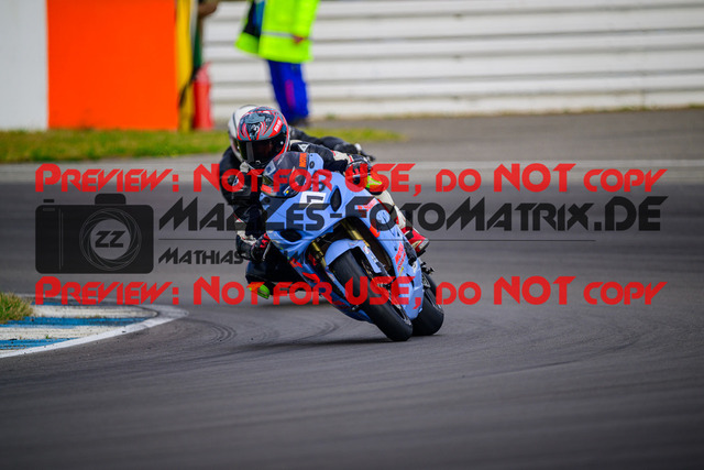 MaZZes_Fotomatrix_20250421_6007705_1650 | ROT