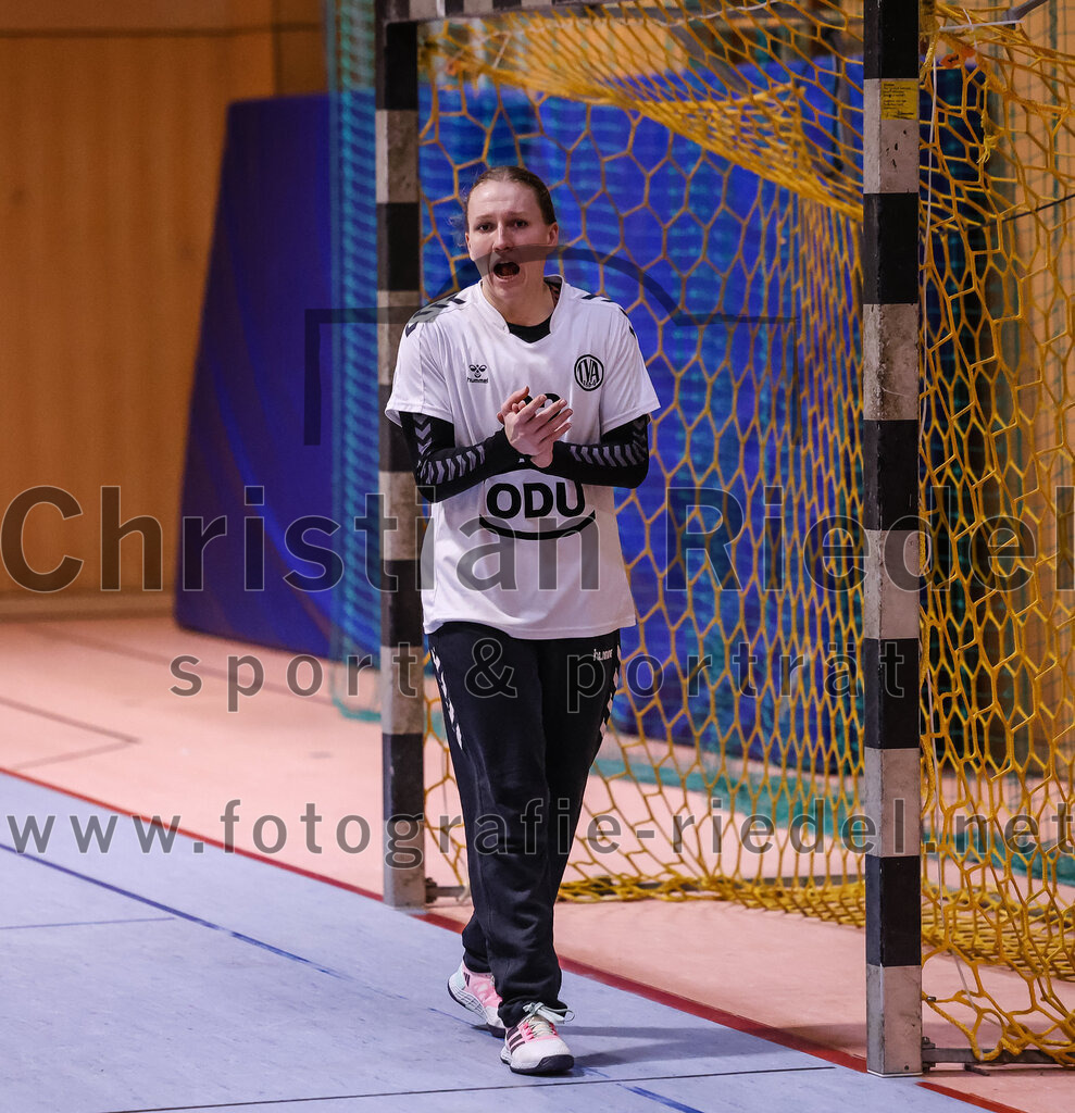 2025-01-18_015_SpVgg_Altenerding_gegen_TV_Altoetting | Erding, Deutschland, 18.01.2025:Handball, Bezirksoberliga Frauen Altbayern 2024 / 2024, 11. Spieltag, SpVgg Altenerding gegen TV Altötting, Endergebnis: 19:24Torfrau Juliane Grimme (TV Altötting, #22)Foto: Christian Riedel / fotografie-riedel.net
