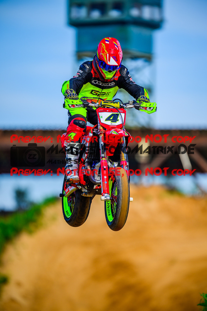 MaZZes_FotoMatrix_240511_6007705_8789 | S4