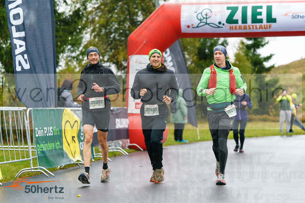 50Hertz-Zielbilder Herbstlauf | Rennsteig-Herbstlauf am 5. Oktober 2025 - Neuhaus/Rwg. nach Masserberg
