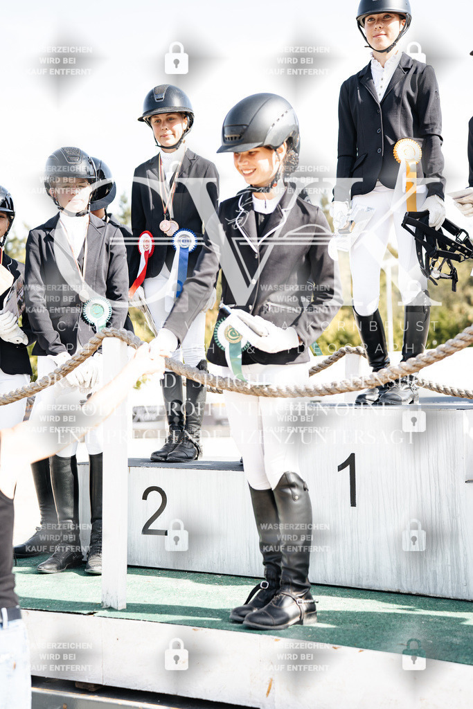 CK705054 | Turnierfotografie Pferdefotografie Trier Rheinland-Pfalz Pferdesport Reitsport Tierfotografie Sportfotografie Pferdevideo Pferdevideografie Equestrianvideography equestrianphotography  - Realisiert mit Pictrs.com